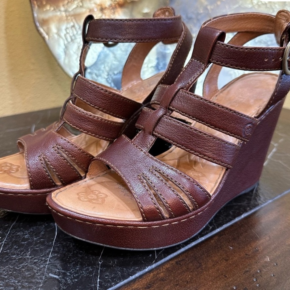 Born Brown Leather Sandals with Elegant Straps